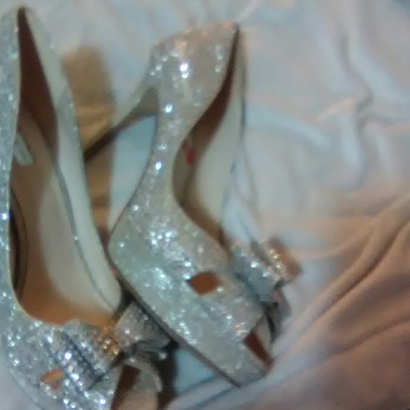 INC INTERNATIONAL CONCEPTS size 12 M Heels - Picture 3 of 3